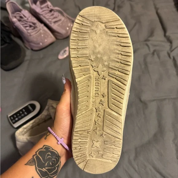 Hey Dude Women's Cream Loafers - Picture 4 of 5